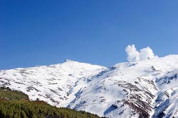 Skifahren in der Sierra Nevada